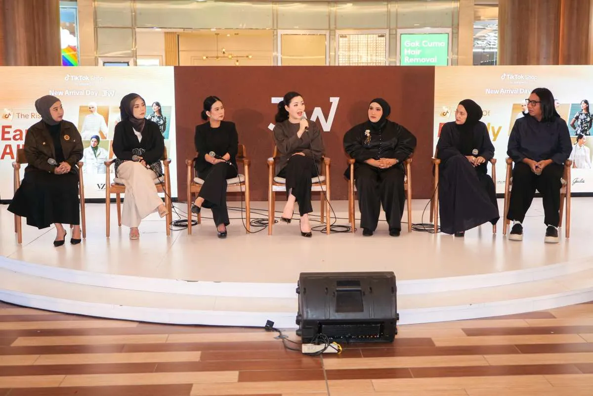 Tokopedia dan TikTok Shop Ajak 6 Brand Lokal Hadirkan Tren Terbaru di JFW 2026