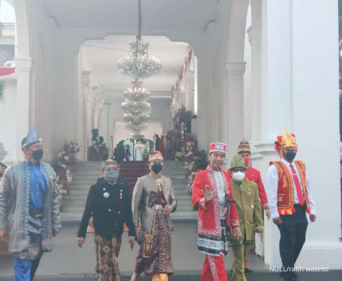 Pimpin Upacara 17 Agustus, Presiden Jokowi Kenakan Baju Adat Buton Dolomani