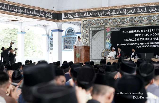 Mendag Zulkifli Hasan Sapa Santri Pondok Modern Arrisalah Ponorogo