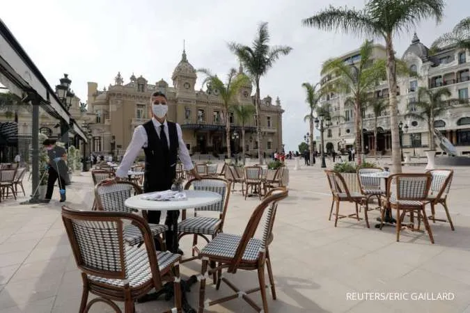 Kafe mulai buka kembali di Monako