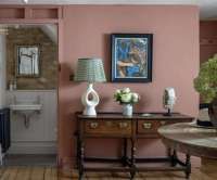 3 Tren Dekorasi Rumah Nenek yang Kembali Hits di 2025, Menurut Desainer Interior