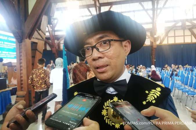 Mendikti Saintek Angkat Bicara Soal Polemik Disertasi Bahlil Lahadalia di UI