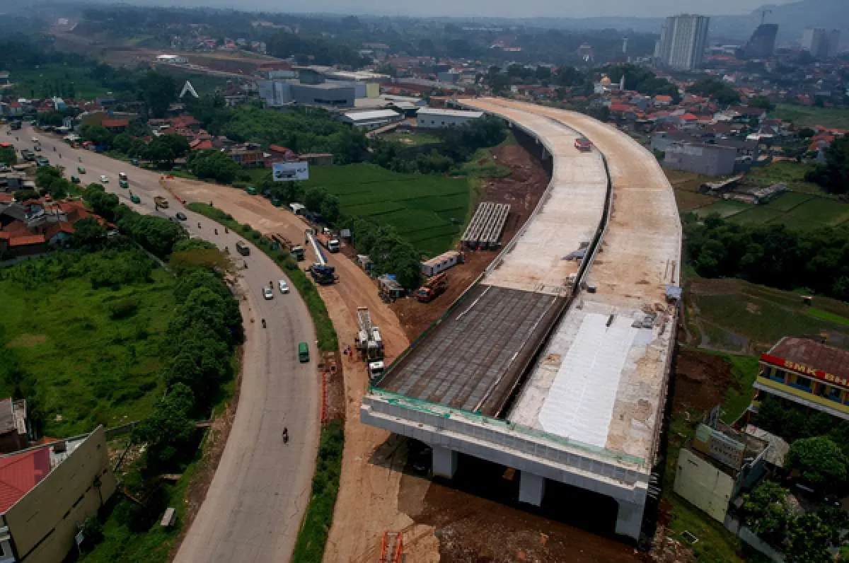Ditargetkan kelar di akhir tahun 2021, ini progres pembangunan tol Cisumdawu