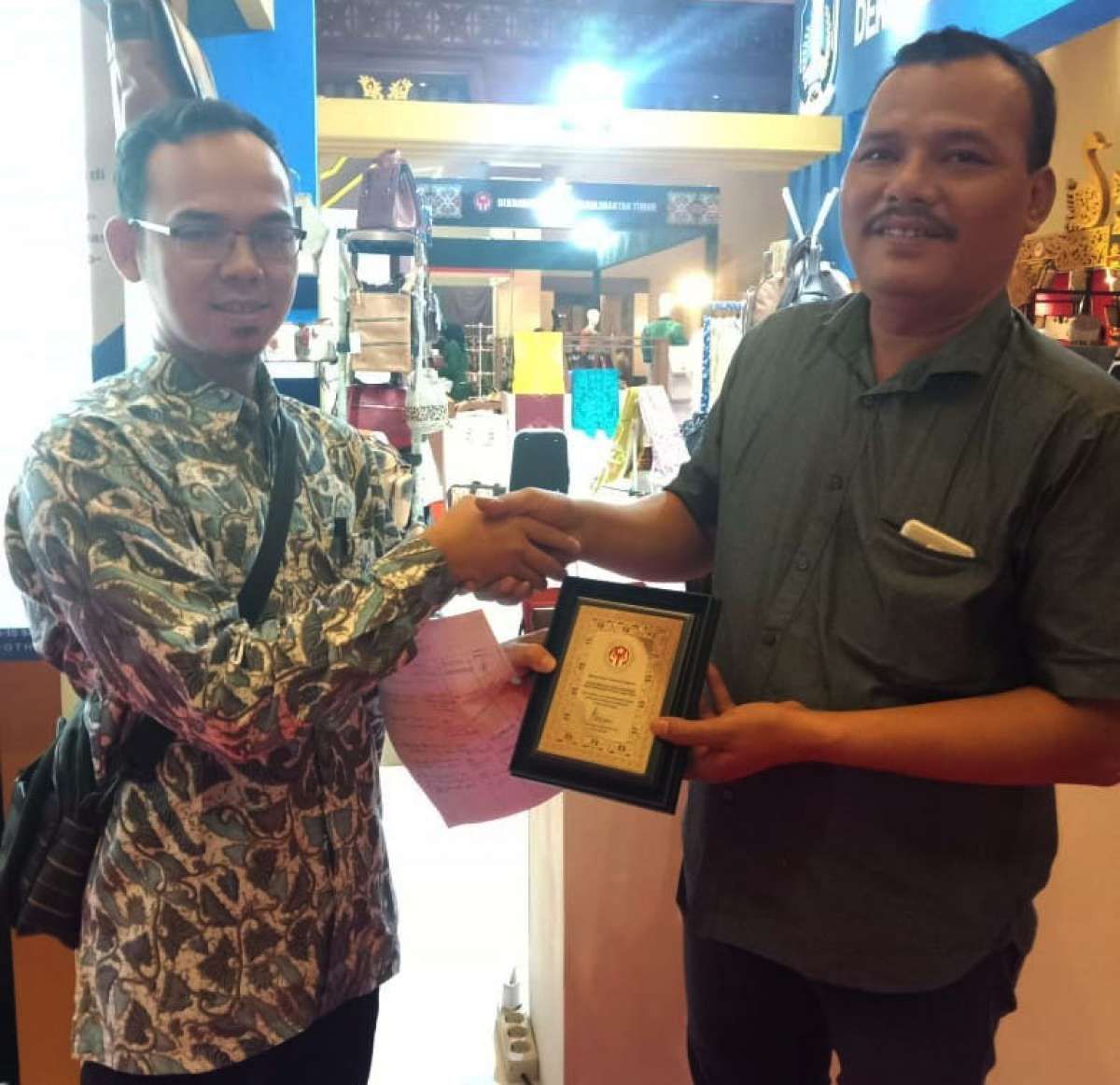 Sering Bantu Ibu Berjualan, Jiwa Wirausaha Imron Terasah Sejak Kecil