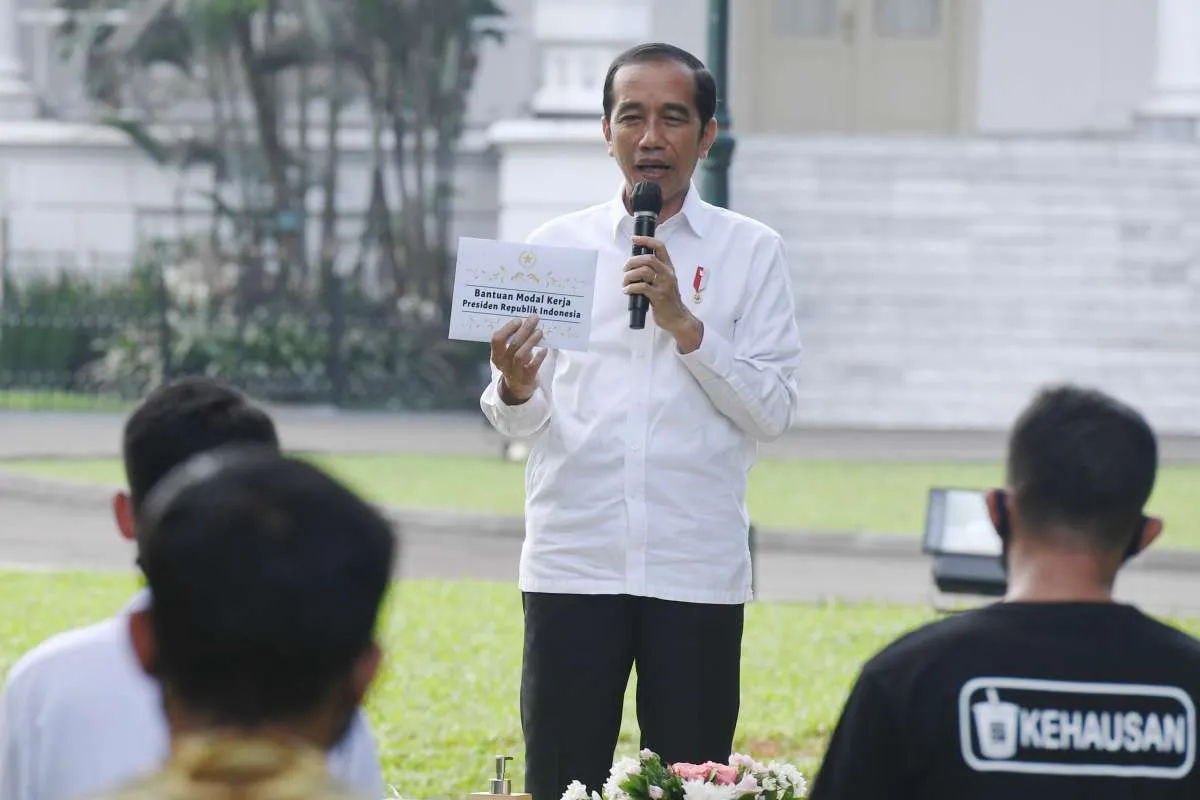 Minggu depan, Jokowi bagikan bantuan modal Rp 2,4 juta ke 9,1 juta pengusaha kecil
