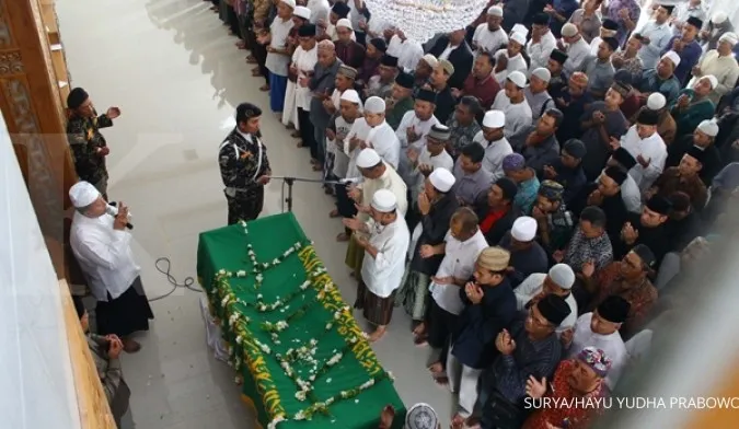 Hasyim play role in reducing religious tension