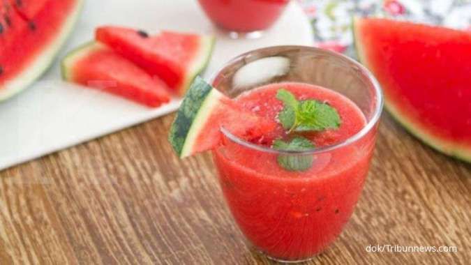 Semangka adalah salah satu buah-buahan untuk tekanan darah tinggi.