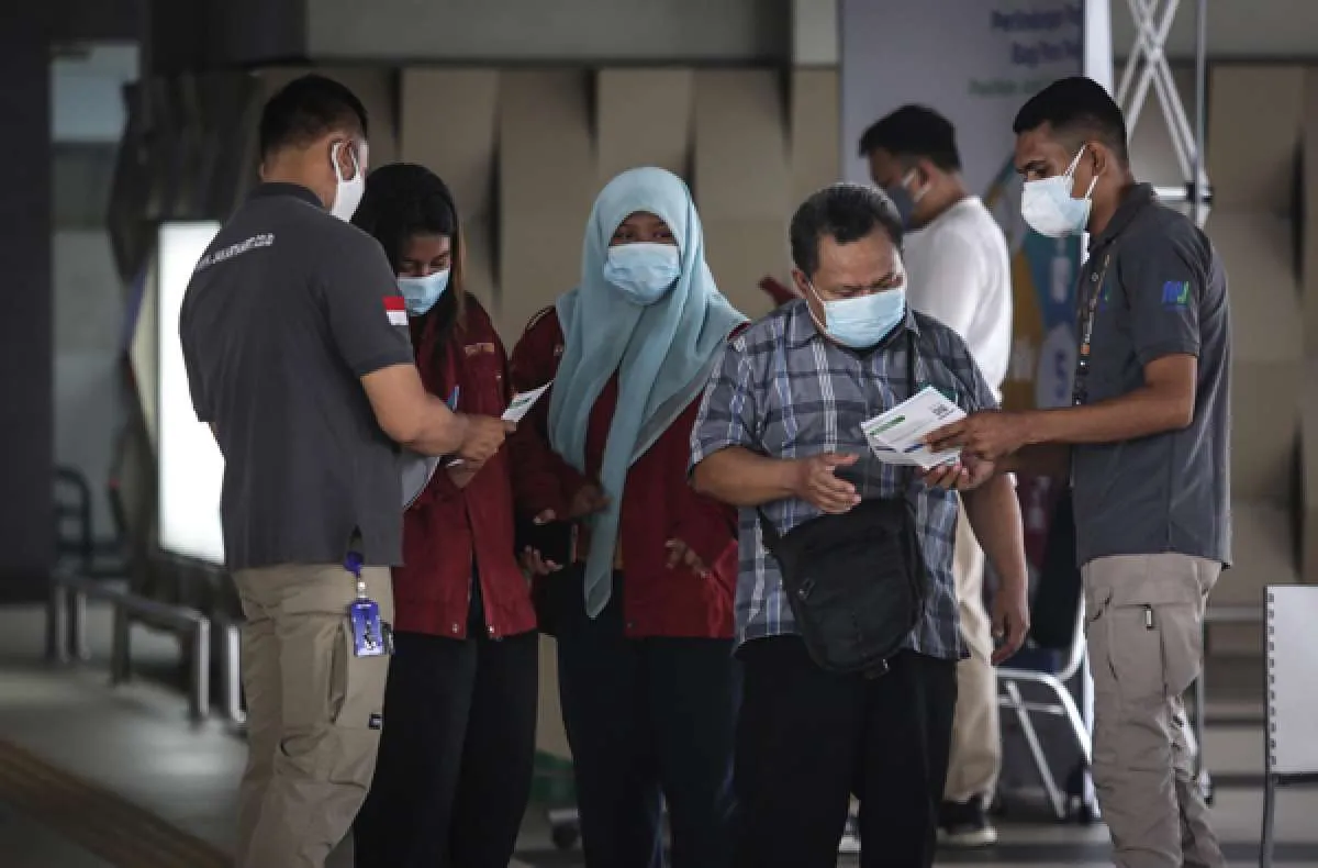 Jabodetabek turun jadi PPKM Level 3, ini aturan perjalanannya 