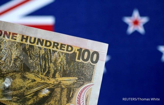 New Zealand's central bank stuns markets with hefty 50bp rate cut