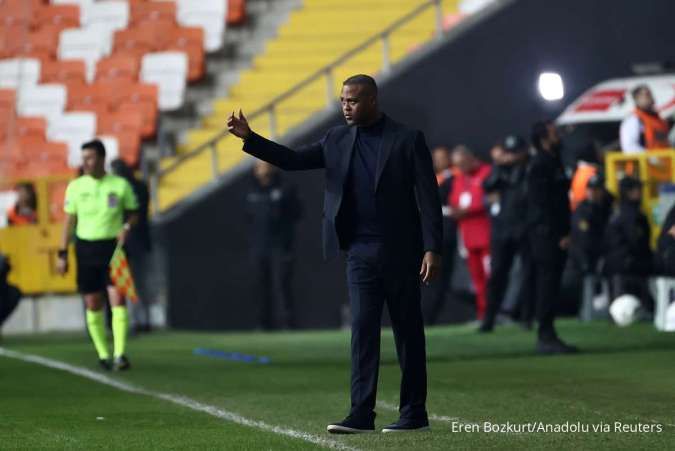 Patrick Kluivert akan Diperkenalkan sebagai Pelatih Timnas Hari Ini, Simak Agendanya