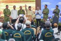 Prabowo: TNI dan Polri Anak Kandung Rakyat