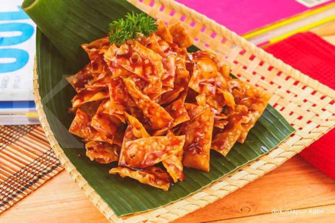 Sedang Lapar? Yuk, Nyemil Keripik Pangsit Balado, Ini Resepnya
