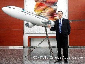 Pemerintah membiarkan underwriter melepas saham Garuda