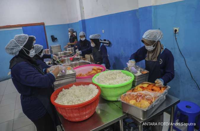 BGN Bakal Pangkas Penerima MBG, Siswa SMA Berpotensi Tak Lagi Dapat Jatah