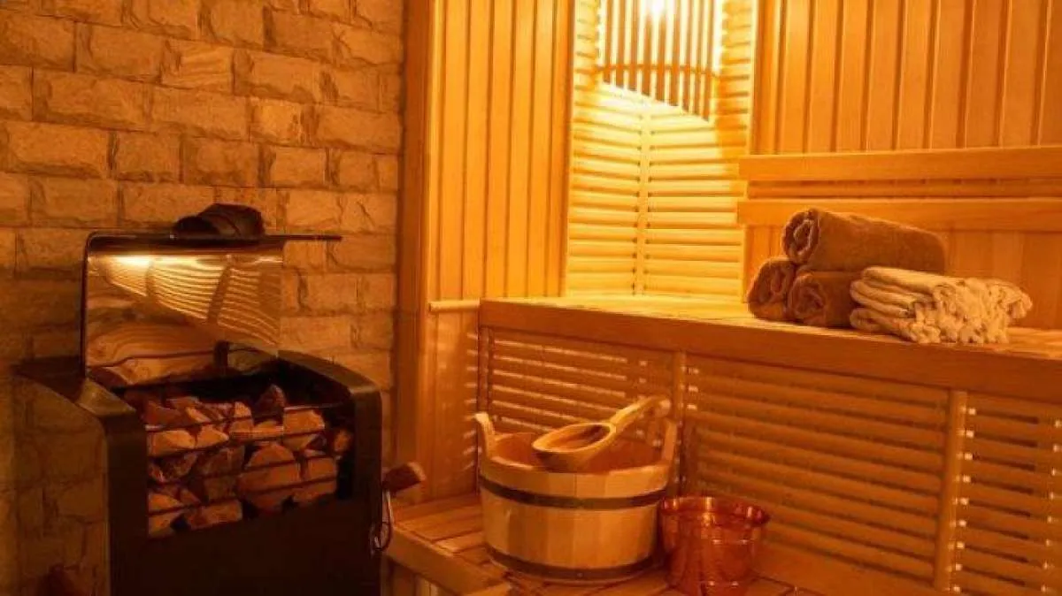 Bikin Badan Lebih Segar! Ini Manfaat dan Efek Samping Sauna 