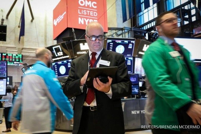 Wall Street turun tipis di tengah data PDB AS dan hasil pertemuan Trump-Kim 