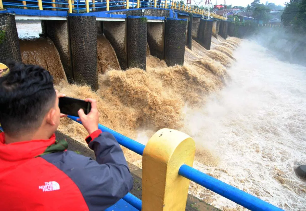 Waspada, Bendung Katulampa berada dalam status siaga 3