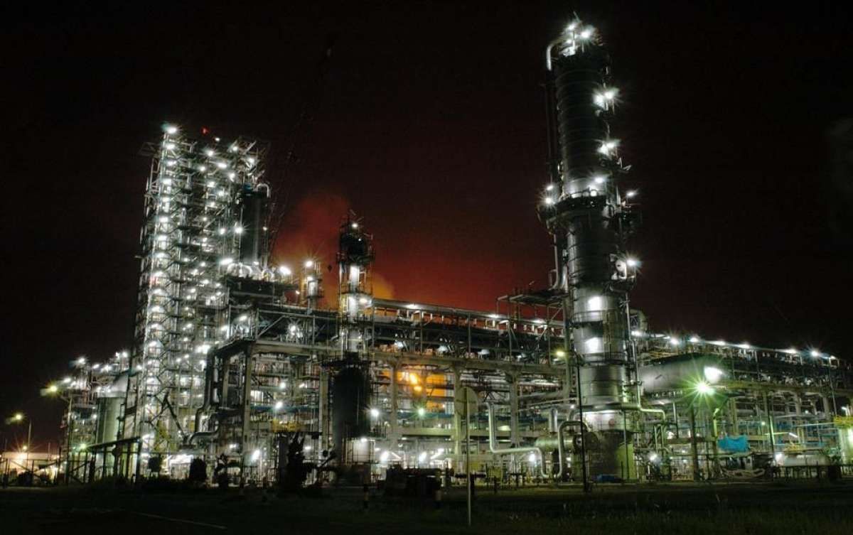 Kenaikan Harga BBM Industri Mengerek Biaya Operasional