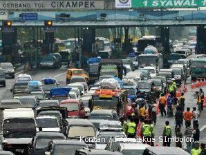 Gerbang tol Cikampek mulai dipadati pemudik