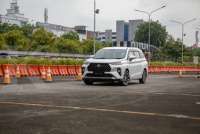 Penjualan Toyota Veloz Hybrid Melejit, Peta LMPV Maret 2026 Berubah