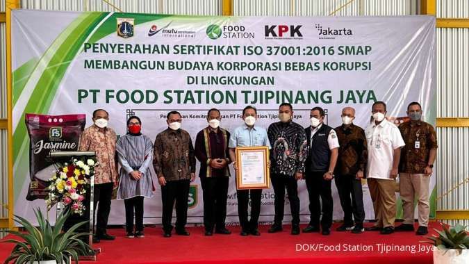 Bentuk Penerapan Antikorupsi, Food Station Tjipinang Jaya Raih Sertifikat SMAP