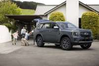 Ford PHK Karyawan di Eropa Karena Permintaan Kendaraan Listrik yang Lemah