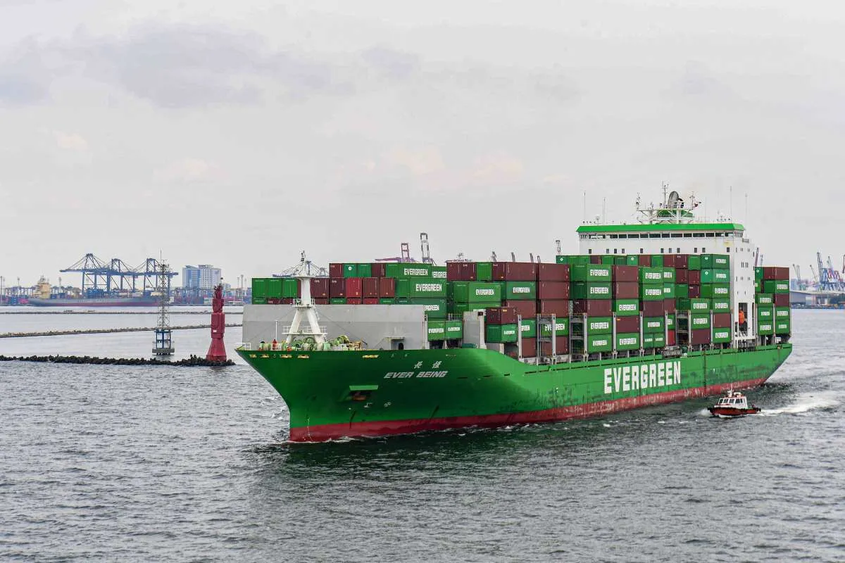 Kebijakan Tarif Trump Memperparah Industri Pelayaran Laut Global