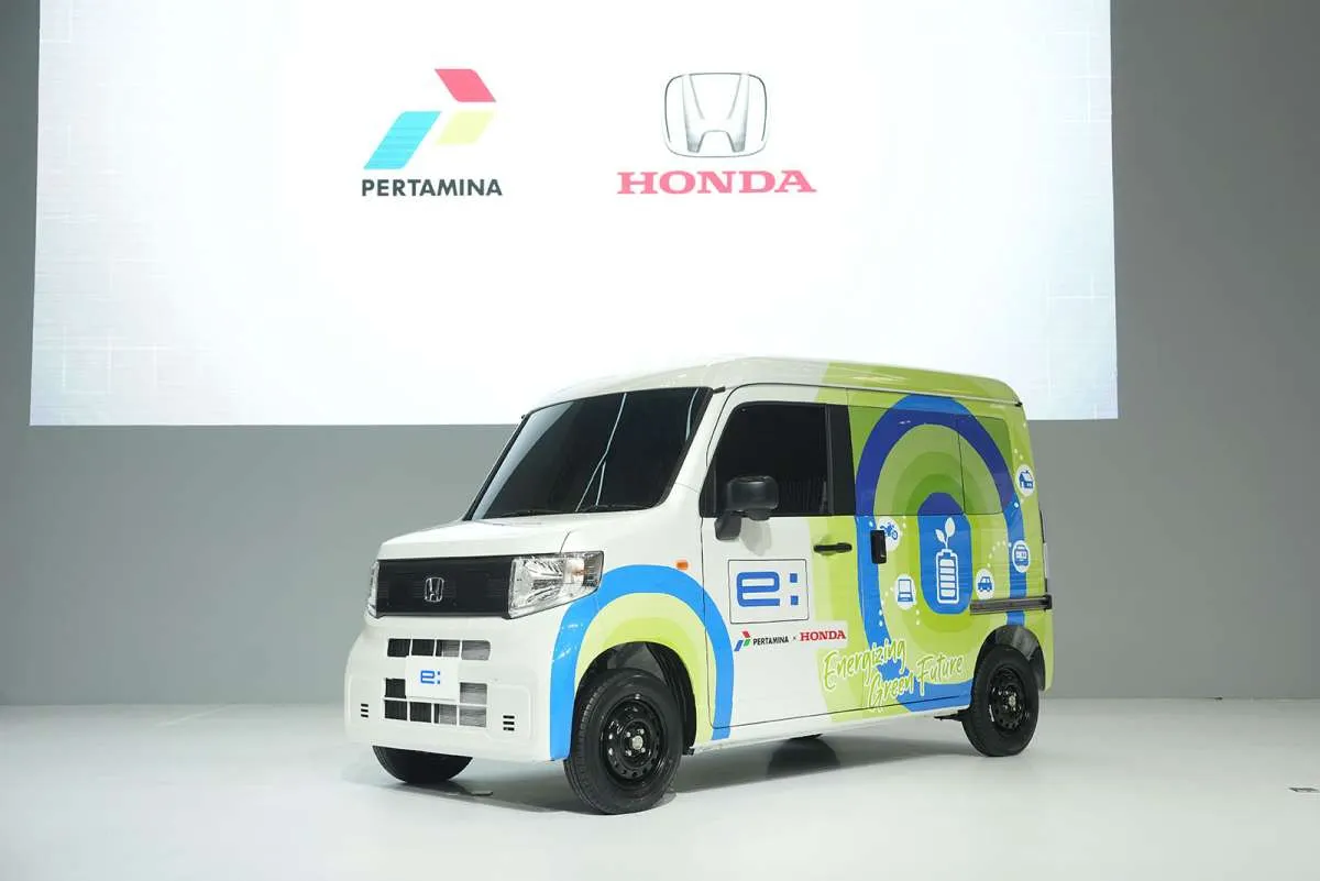Honda dan Pertamina Teken Kerja Sama Riset Penggunaan Mobil Listrik untuk Komersial