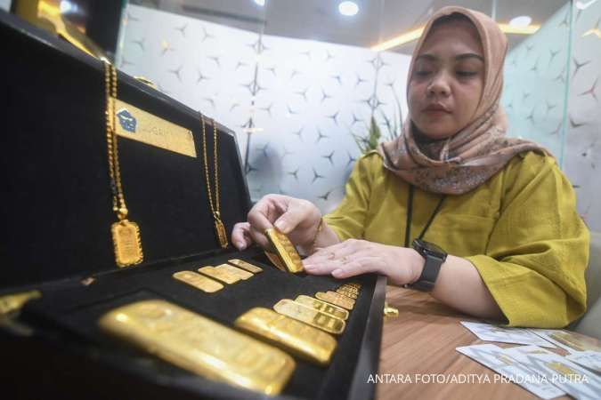 Harga Emas Antam Logam Mulia Hari Ini Senin 14 Oktober 2024, Turun Tipis