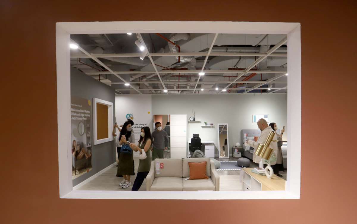 Showroom Baru Dekoruma Terbesar dalam Pusat Belanja