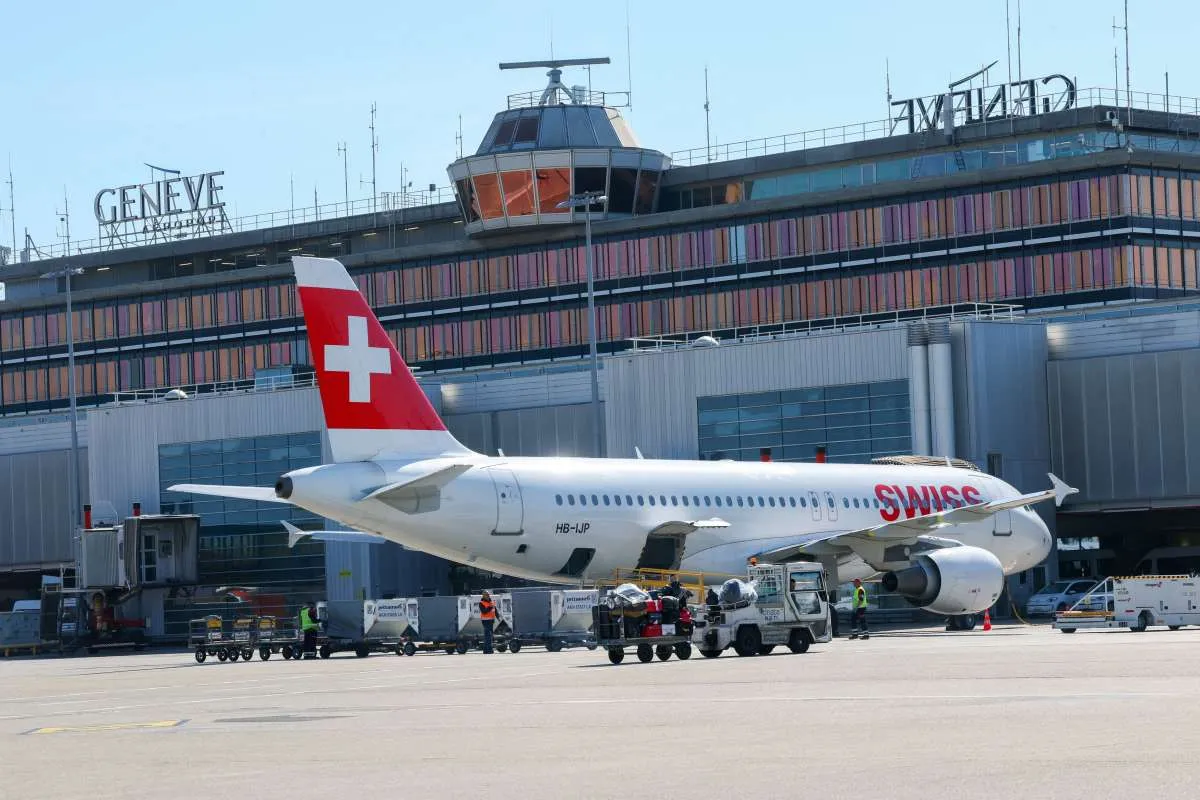 Pesawat Swiss International Terbakar, Lima Orang Terluka Saat Evakuasi