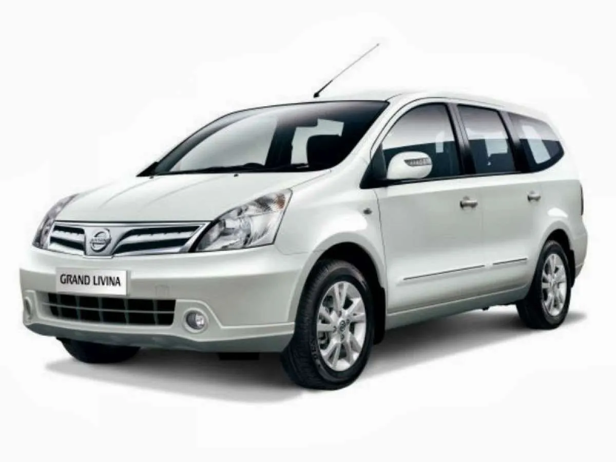 Harga mobil bekas Nissan Grand Livina murah banget, kini hanya Rp 60 juta saja