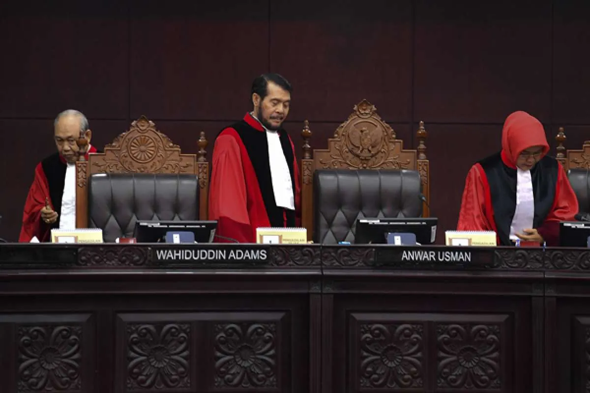 Hakim MK nilai penjelasan pemohon uji materi revisi UU KPK seperti tugas kuliah