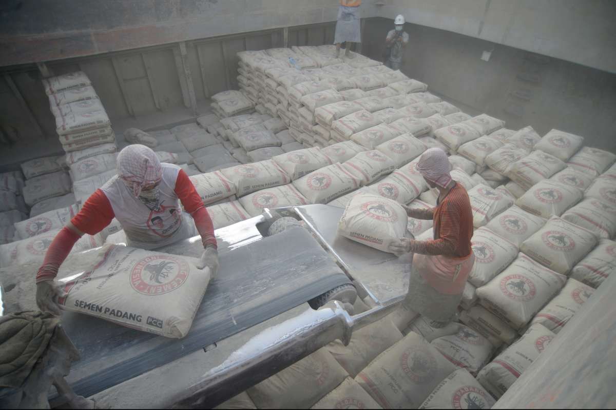 Tetap Minta Harga US$ 90 Per Ton, Industri Semen Minta DMO Diperpanjang