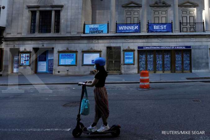 U.S. consumer prices push higher; high unemployment likely to keep lid on inflation