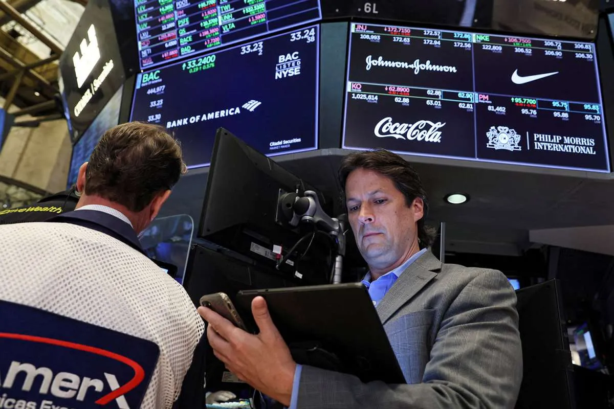 Wall Street Menguat Didukung Rebound Saham Bank, Fokus Investor ke Pertemuan The Fed