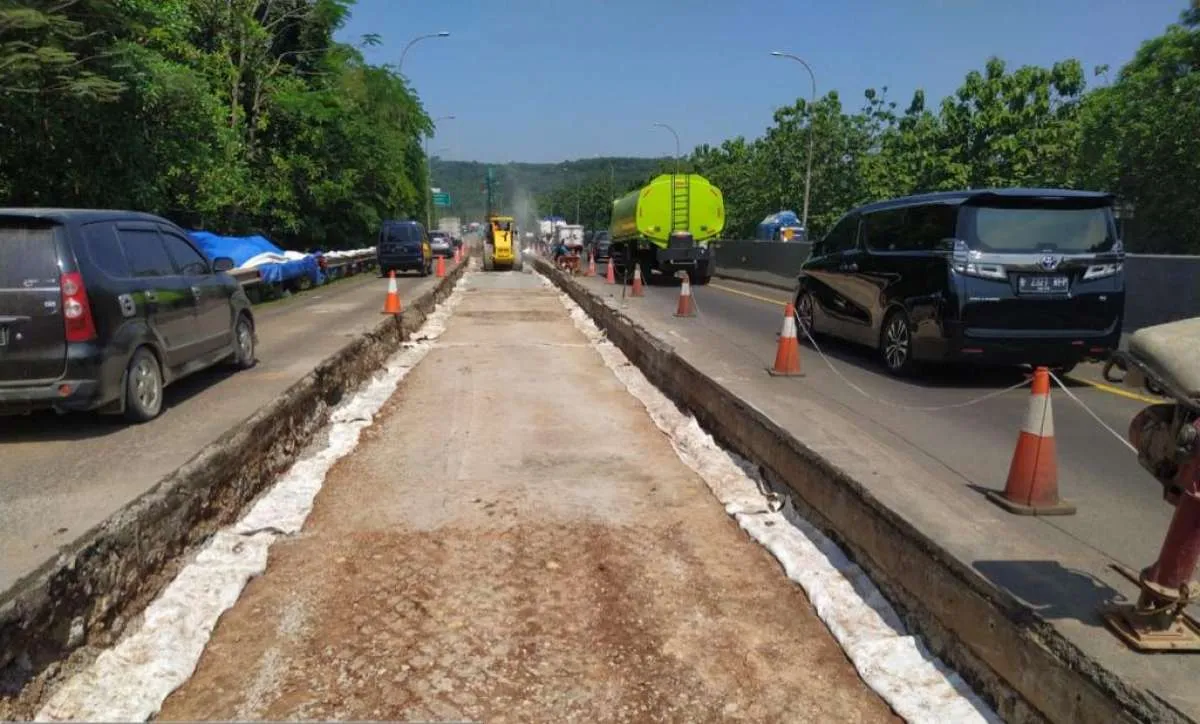 Pekerjaan Pemeliharaan Ruas Tol Cipularang Kembali Dilanjutkan