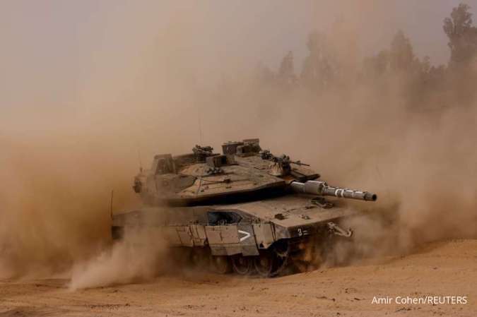 Militan Palestina Tembakkan Roket ke Israel, Tank Israel Merangsek di Gaza