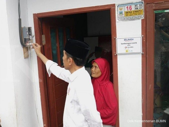 Jokowi menyambung listrik gratis ke 100.970 rumah tangga di Garut