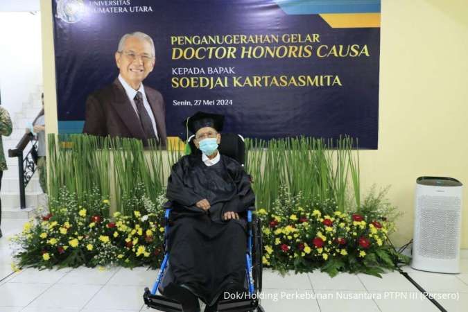 Soedjai Kartasasmita, Sang Begawan Perkebunan Indonesia, Terima Doctor Honoris Causa