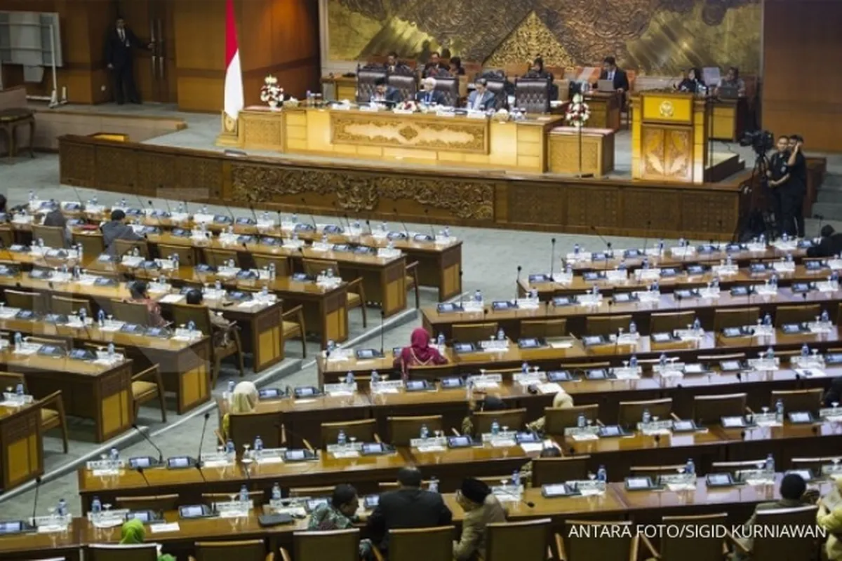 Revisi UU Pilkada disahkan, DPR tak perlu mundur