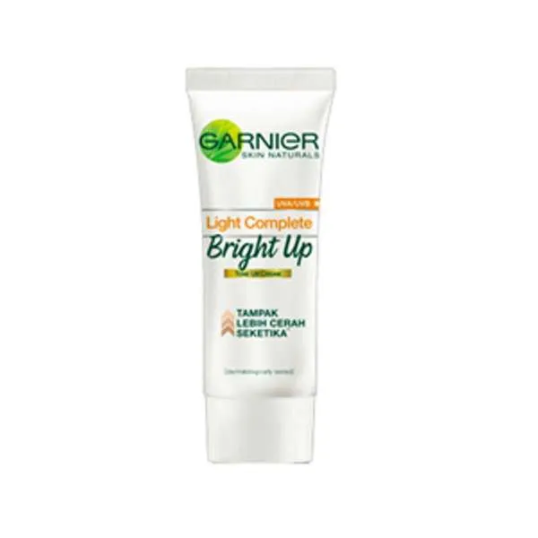 Garnier Light Complete Bright Up