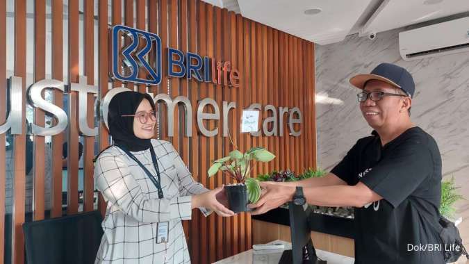 BRI Life Ajak Nasabahnya Menanam Pohon, Peringati Hari Lingkungan Hidup