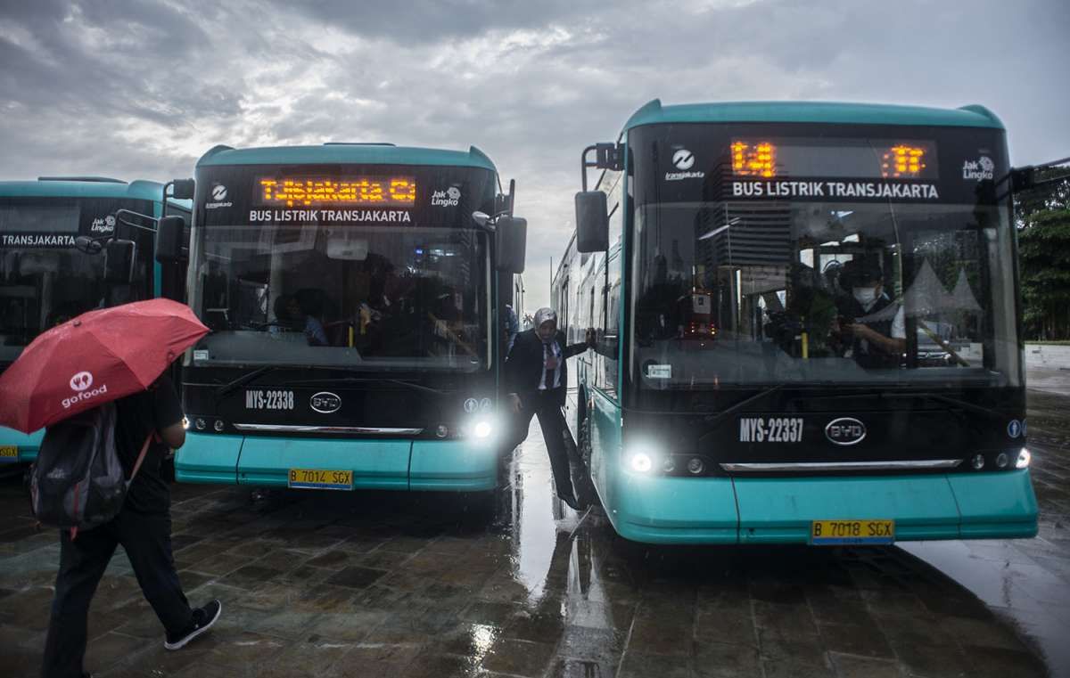 Mulai Mengaspal, Berikut Mereka yang Mengeruk Cuan dari Bus Listrik