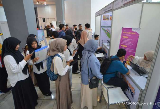 Tips Aman Melamar Kerja Online: Kenali Modus Penipuan Rekrutmen