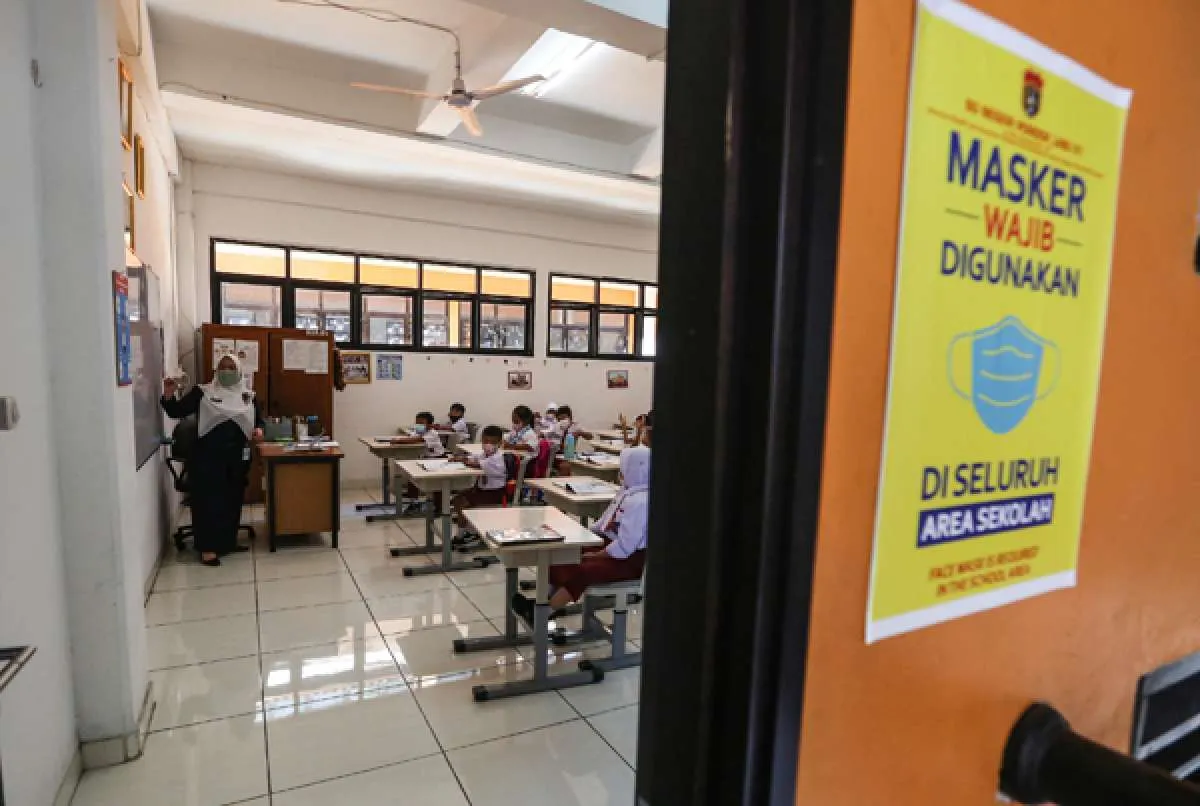 Luhut Sebut Covid-19 Omicron Sudah Menyebar, Ini Masker Efektif Mencegah Penularan