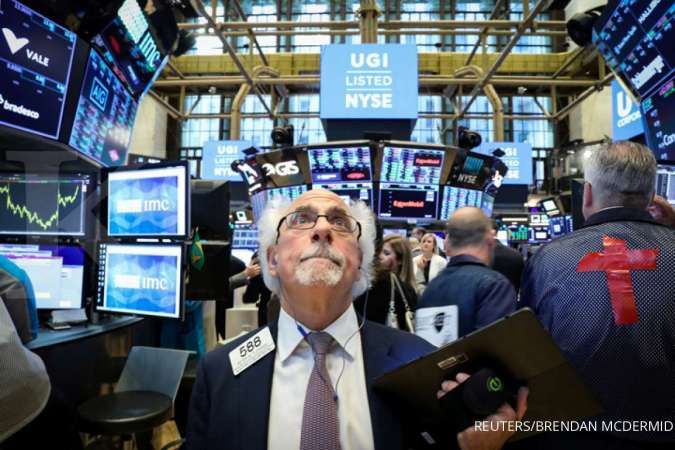 Wall Street dibuka naik karena rencana pemotongan suku bunga