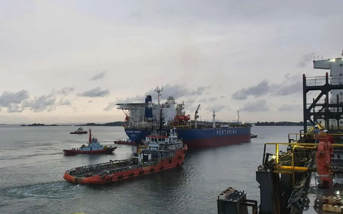 Sinergi Demi Ketahanan Energi, Kapal PTK Bantu Towing FSO Pertamina Abherka