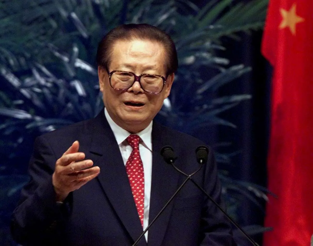 Abu Mendiang Pemimpin Tiongkok Jiang Zemin Disebar di Muara Sungai Yangtze