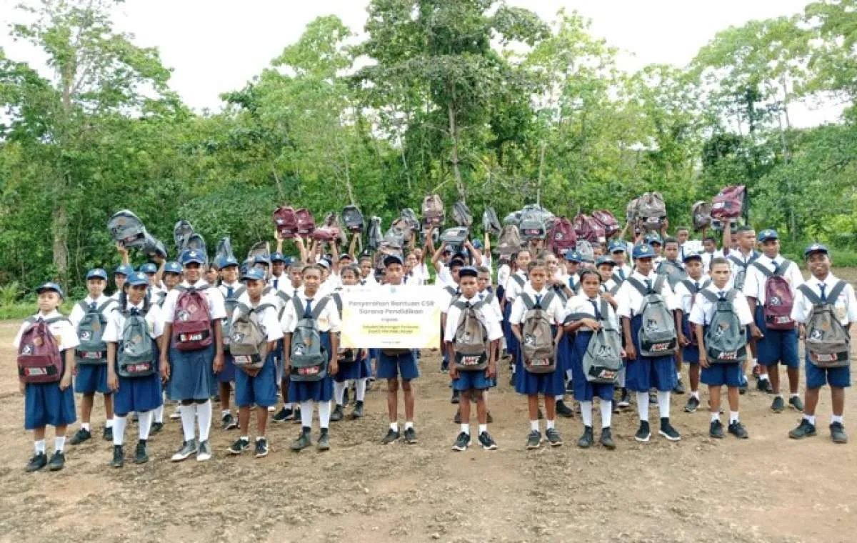 United Tractors Beri Bantuan Seawater Reverse Osmosis, Pendidikan &Kesehatan di Papua